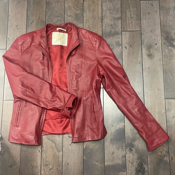 Vintage red leather jacket - Picture 2 of 3